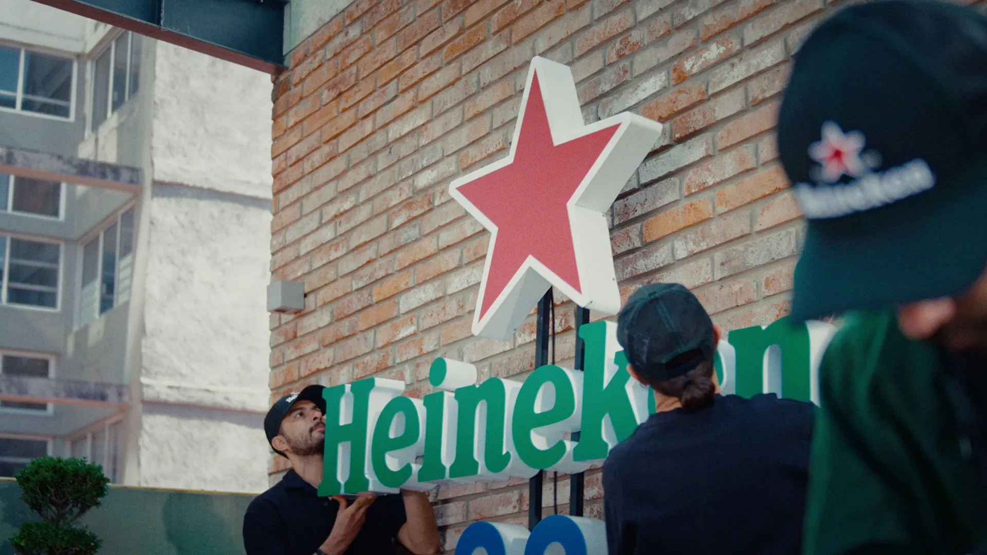Heineken NeighBars